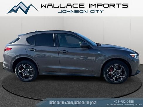 Used 2023 Alfa Romeo Stelvio Ti AWD/4WD image 6