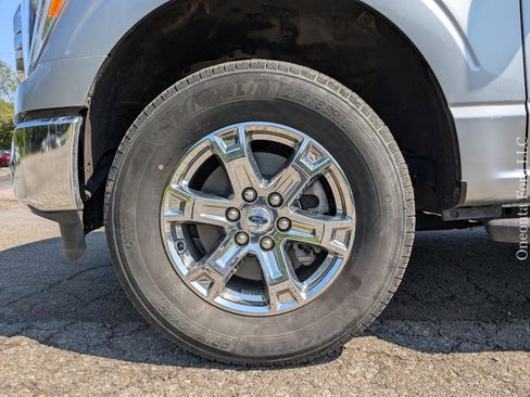 Used 2022 Ford F150 XLT w/ Equipment Group 302A High image 9