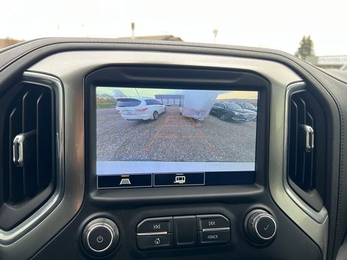 Used 2021 Chevrolet Silverado 1500 LT Trail Boss image 18