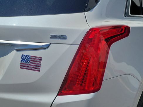 Used 2019 Cadillac XT5 Luxury image 8