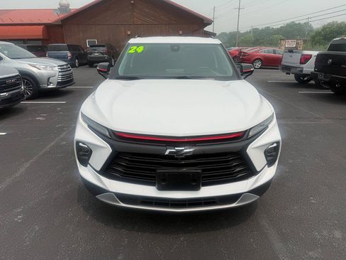 Used 2024 Chevrolet Blazer LT w/ Sound & Technology Package AWD/4WD image 3