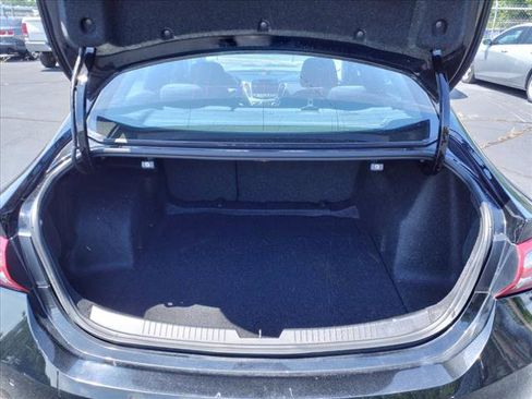 Used 2019 Chevrolet Malibu LT w/ Driver Confidence Package image 13