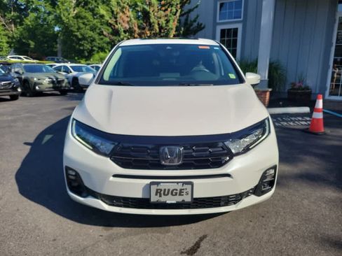 Used 2025 Honda Odyssey Touring image 9