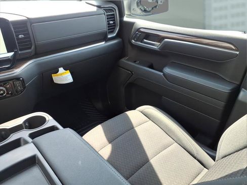 Used 2023 Chevrolet Silverado 1500 LT AWD/4WD image 20