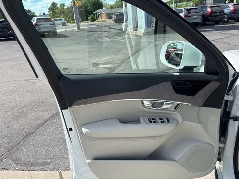 Certified 2023 Volvo XC90 B6 Plus w/ Protection Package Premier AWD/4WD image 15