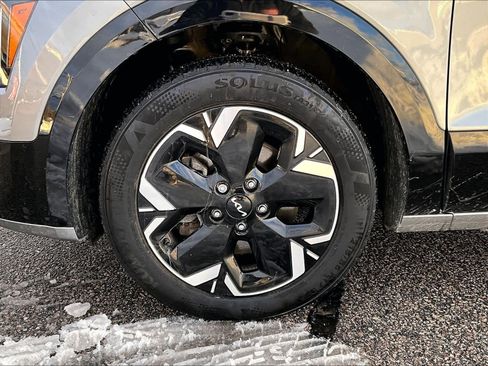 Used 2023 Kia Niro Wind w/ Wind Preserve Package image 7