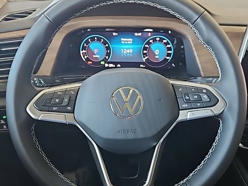 New 2026 Volkswagen Atlas SE AWD/4WD image 36