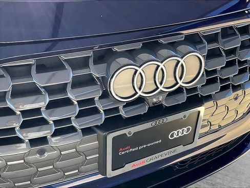 Used 2025 Audi Q5 Premium w/ Convenience Package image 28