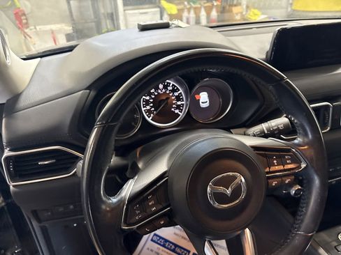 Used 2019 MAZDA CX-5 Touring image 10