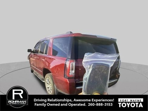 Used 2017 GMC Yukon Denali w/ Open Road Package AWD/4WD image 6