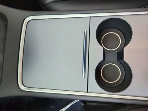 Used 2024 Tesla Model Y Performance image 48