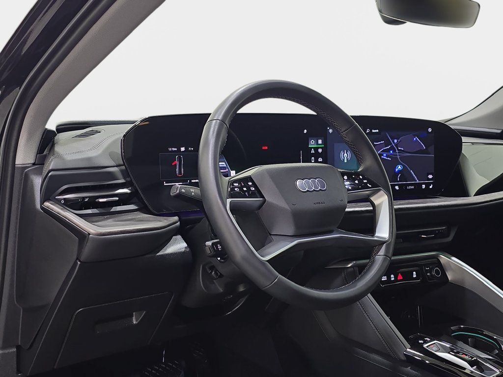 Used 2025 Audi Q5 Premium Plus w/ Premium Plus AWD/4WD image 19