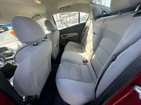 Used 2012 Chevrolet Cruze LT w/ RS Package image 8