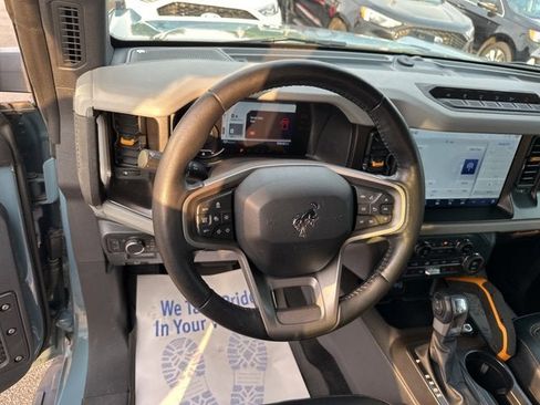 Used 2021 Ford Bronco Badlands image 14