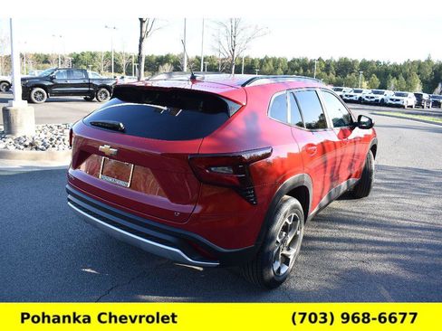 New 2026 Chevrolet Trax LT w/ Driver Confidence Package FWD image 7