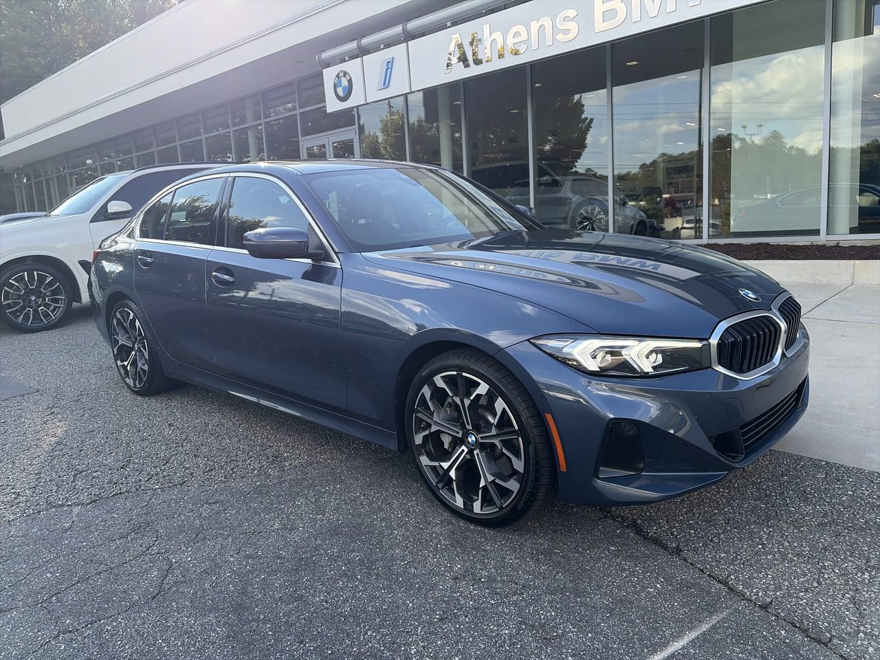 Used 2026 BMW 330i Sedan RWD image 2