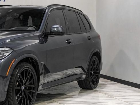 Used 2022 BMW X5 xDrive40i w/ M Sport Package AWD/4WD image 9