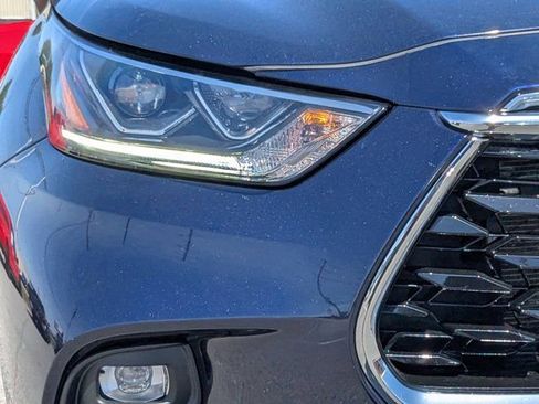 Used 2023 Toyota Highlander Platinum FWD image 9