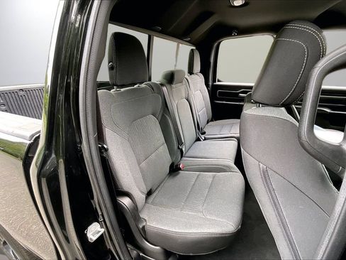 Used 2022 RAM 1500 Big Horn AWD/4WD image 23