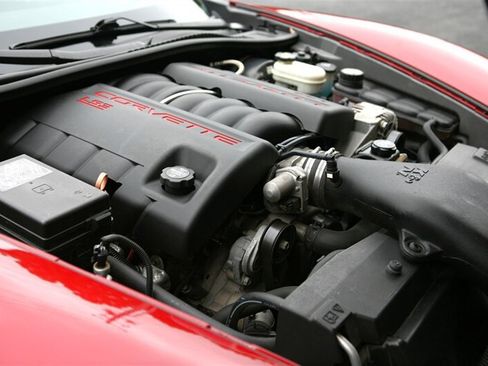 Used 2008 Chevrolet Corvette Convertible w/ Preferred Equipment Group RWD image 11