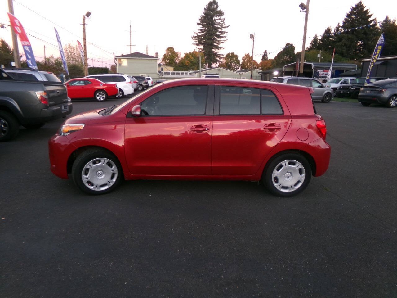 Used 2012 Scion xD FWD image 1