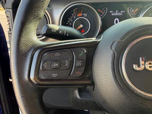 Used 2018 Jeep Wrangler Sport image 39