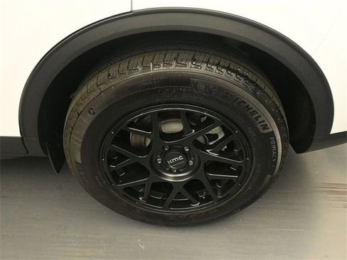 Certified 2024 Ford Escape Active image 9