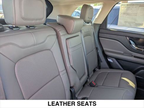 New 2025 Lincoln Corsair Grand Touring AWD/4WD image 13