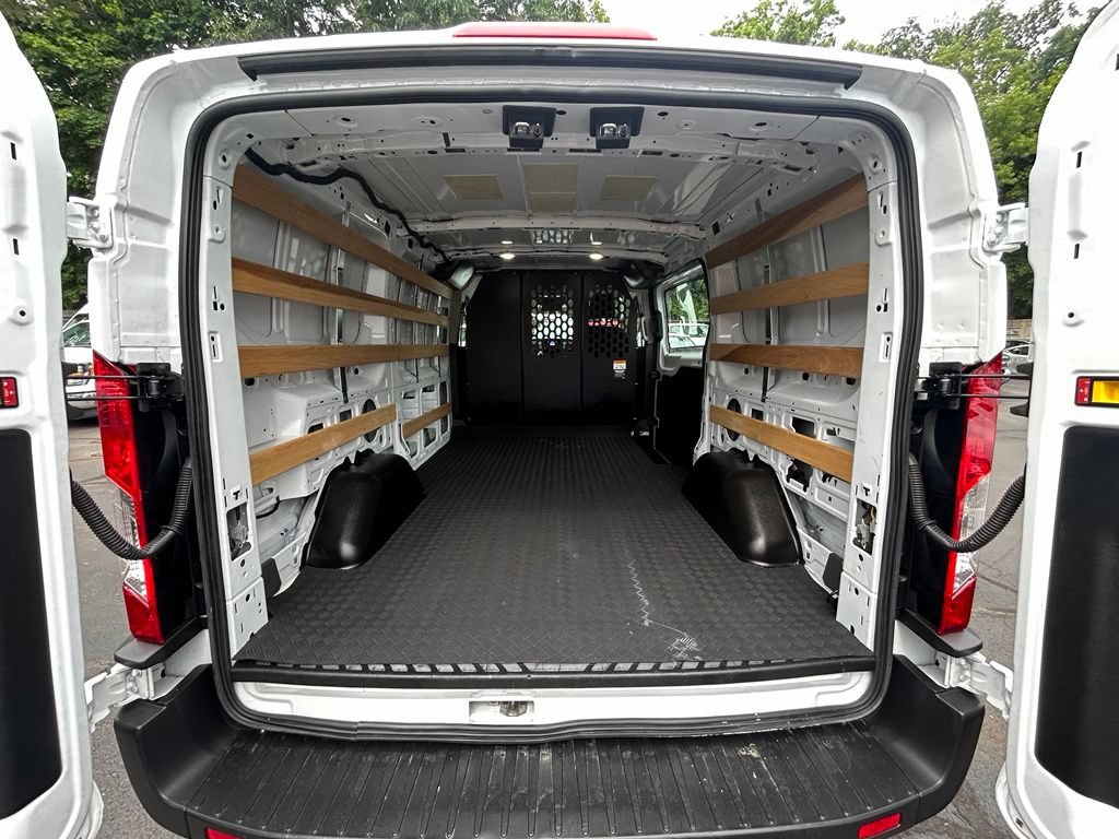 Used 2025 Ford Transit 250 Low Roof w/ Exterior Upgrade Package RWD image 7