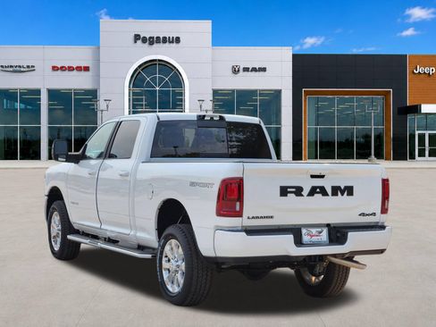 New 2026 RAM 2500 Laramie w/ Sport Appearance Package AWD/4WD image 4