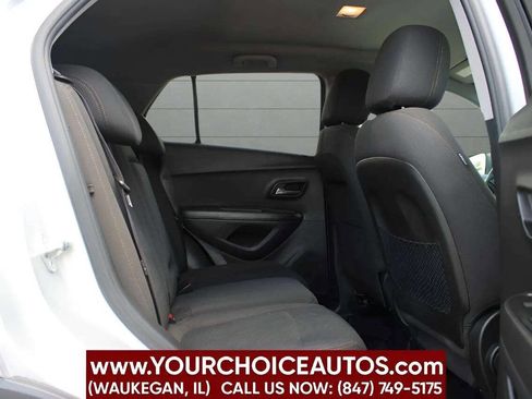 Used 2021 Chevrolet Trax LS w/ Tint and Cruise Package image 10