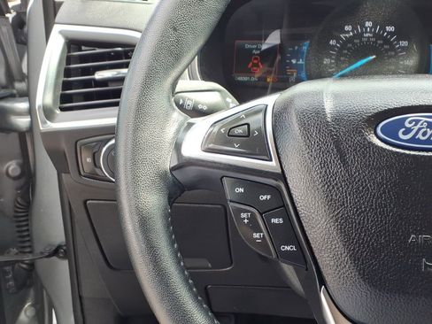 Used 2024 Ford Edge Titanium AWD/4WD image 19