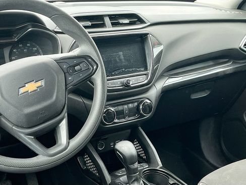 Used 2022 Chevrolet TrailBlazer LT w/ Convenience Package AWD/4WD image 21