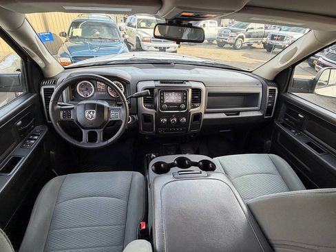 Used 2016 RAM 3500 Tradesman w/ Chrome Appearance Group image 11