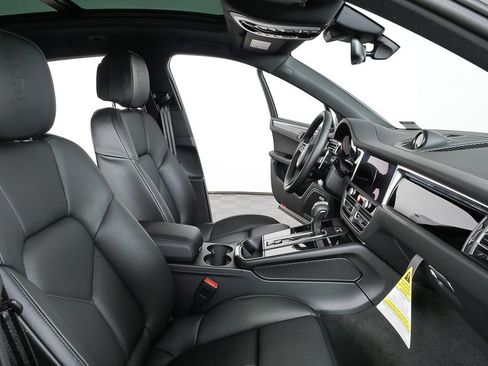 New 2026 Porsche Macan S image 23