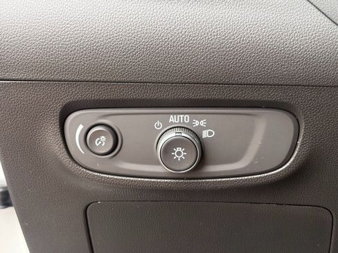 Used 2024 Buick Encore GX Avenir w/ Avenir Technology Package FWD image 19