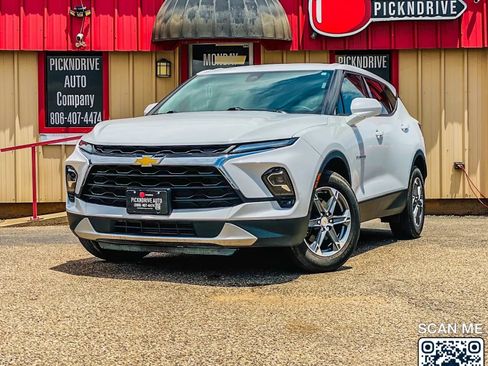 Used 2023 Chevrolet Blazer LT w/ Driver Confidence Package FWD image 2
