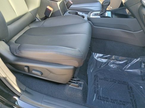 Certified 2025 Subaru Forester Limited image 23