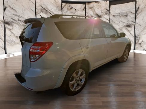 Used 2009 Toyota RAV4 Limited image 6