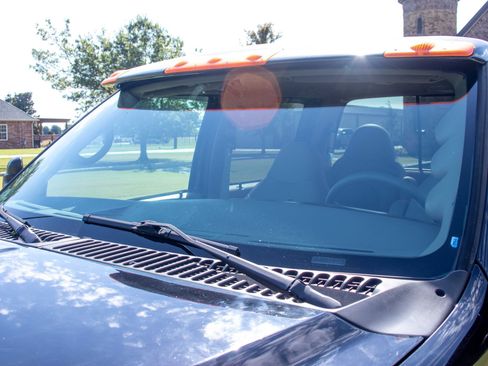 Used 2000 Ford F350 Lariat image 32