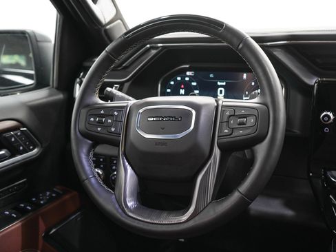 Used 2025 GMC Sierra 1500 Denali Ultimate AWD/4WD image 17