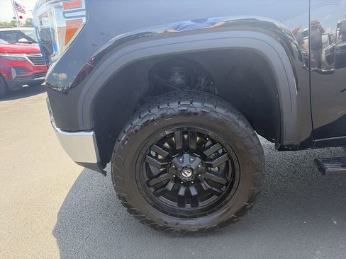Used 2021 GMC Sierra 1500 SLE w/ X31 Off-Road Package AWD/4WD image 16