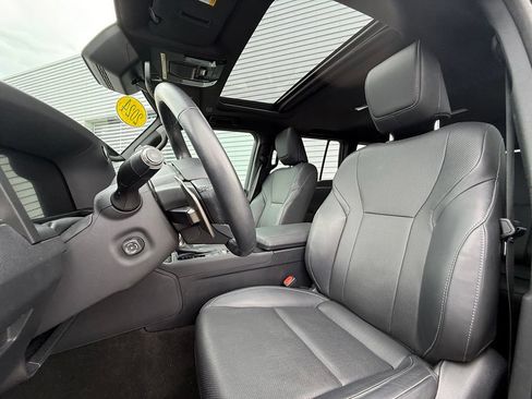 Used 2024 Lexus GX 550 w/ Cold Area Package AWD/4WD image 4