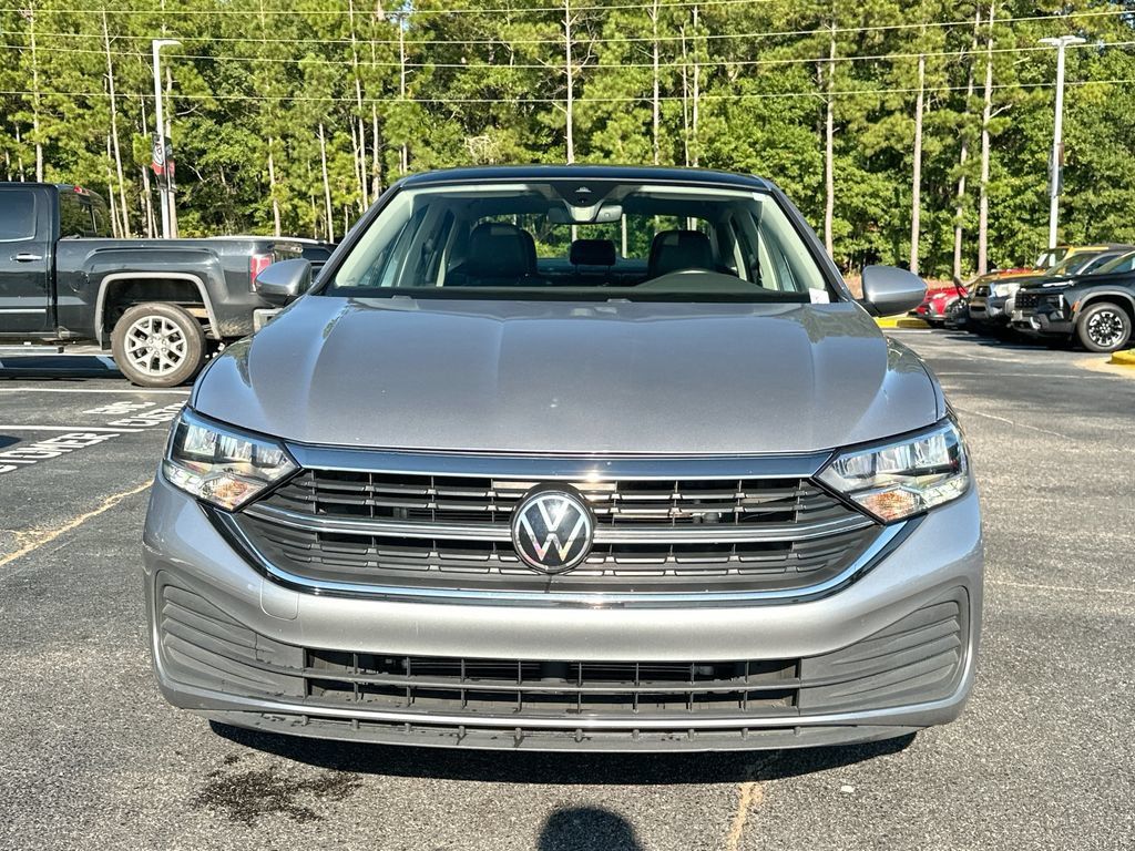 Used 2024 Volkswagen Jetta SE FWD image 5