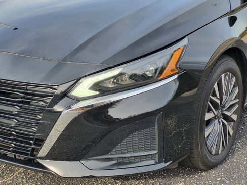 Used 2024 Nissan Altima 2.5 SV image 7