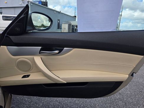 Used 2012 BMW Z4 sDrive35i RWD image 41