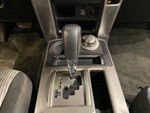 Used 2014 Toyota 4Runner SR5 image 18