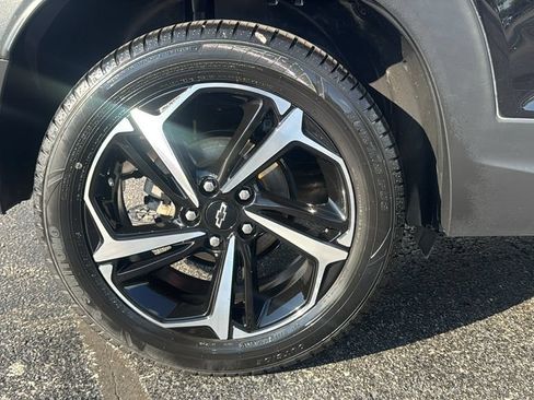 Used 2022 Chevrolet TrailBlazer RS w/ Sun and Liftgate Package AWD/4WD image 8