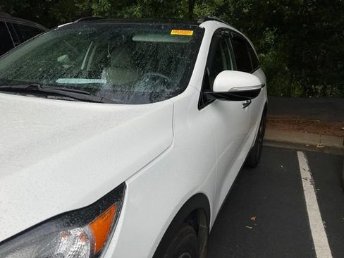 Used 2019 Kia Sorento EX w/ EX Touring Package FWD image 12