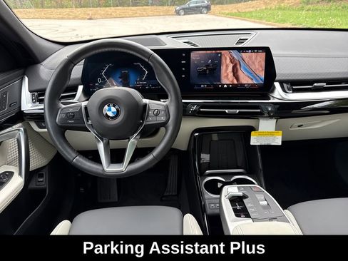 Used 2026 BMW X2 xDrive28i AWD/4WD image 22